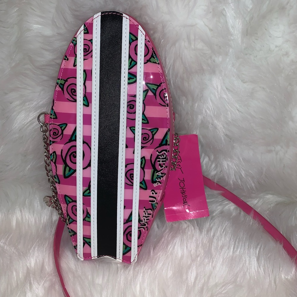Betsey Johnson Surfboard 🏄🏻‍♀️